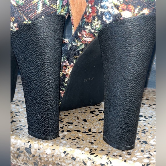 Jeffrey Campbell Vintage Floral Tapestry Platform Size 9.5 Shoes EUC - Picture 14 of 16